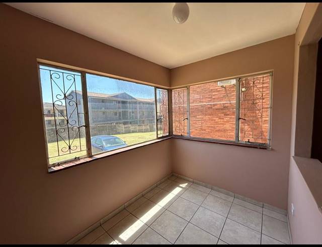 1 BEDROOM APARTMENT FOR SALE IN MONTCLAIR